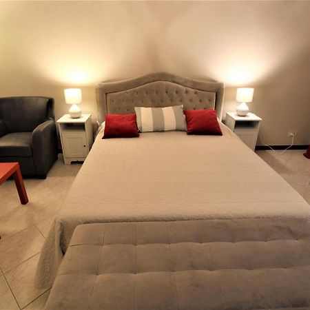 Central And Spacious Apartment เวนิส ภายนอก รูปภาพ