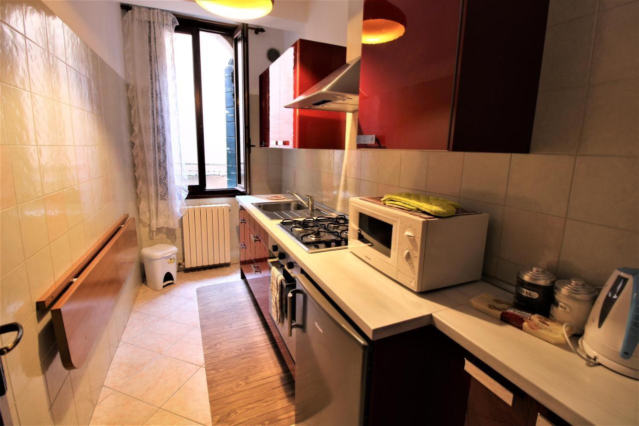 Central And Spacious Apartment เวนิส ภายนอก รูปภาพ